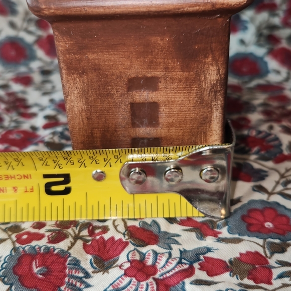 Nwot Small ceramic house decor set of 2. Great for tiered tray decor. - Picture 3 of 4